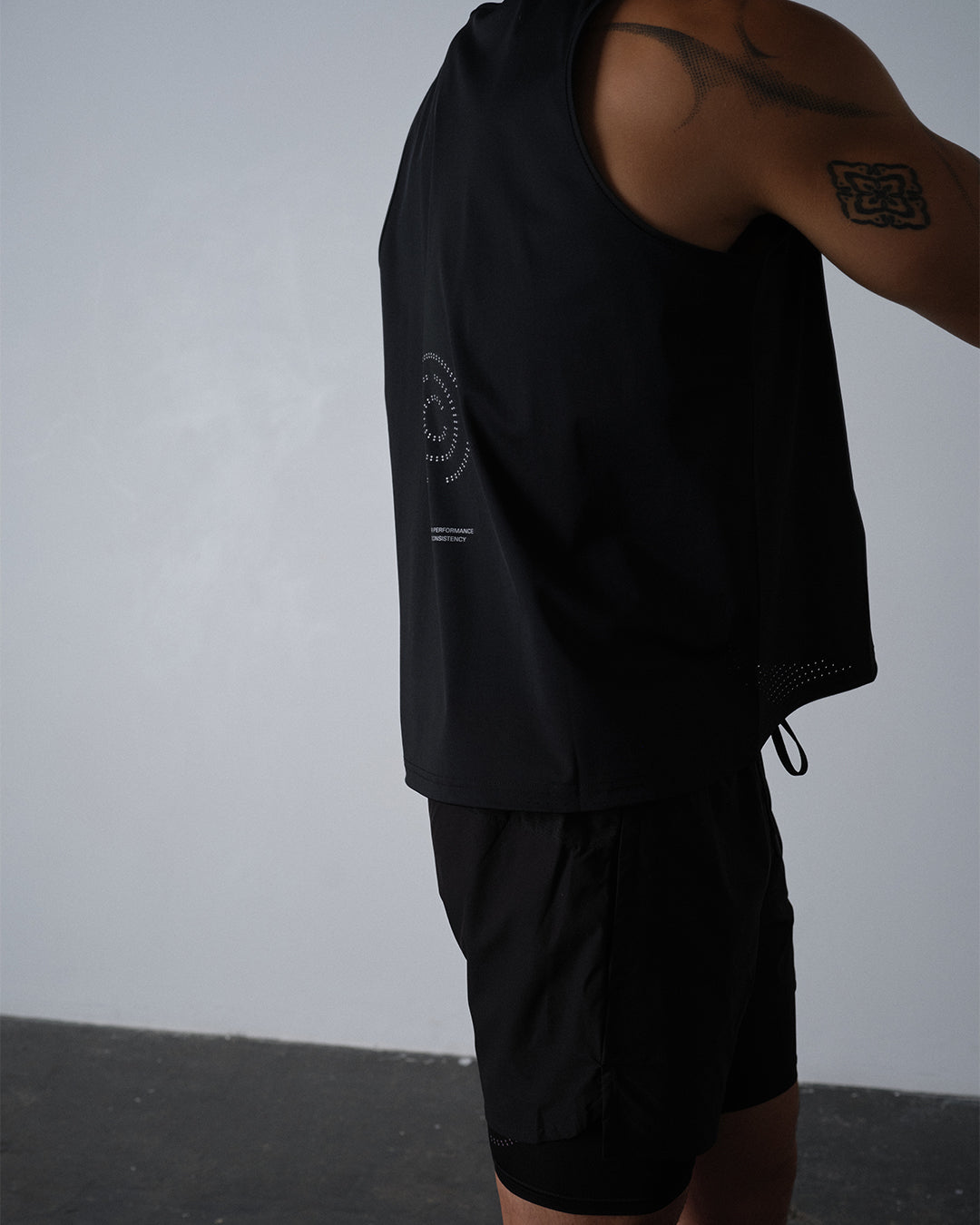 Performance Tank (Carbon Black)